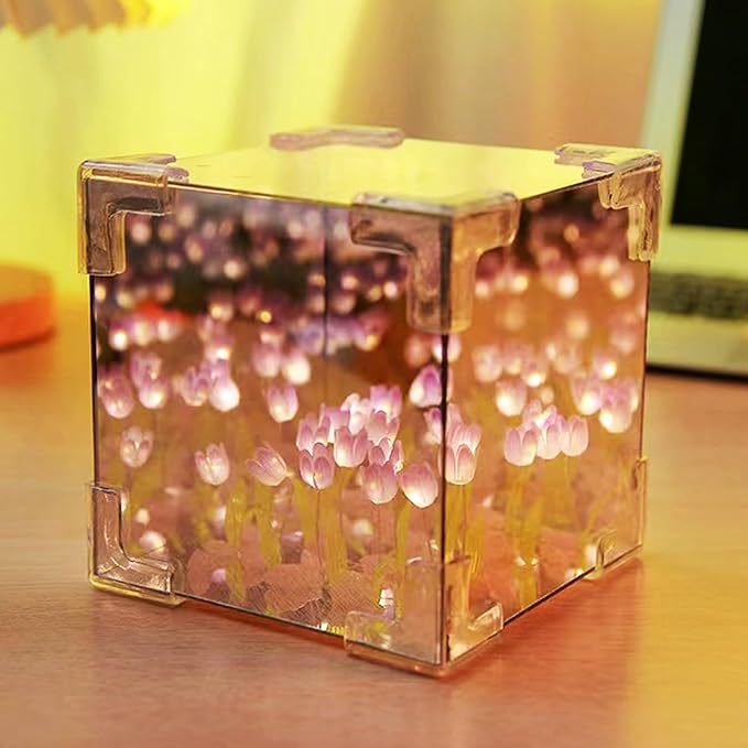 Tulip Mirror Cube Lamp